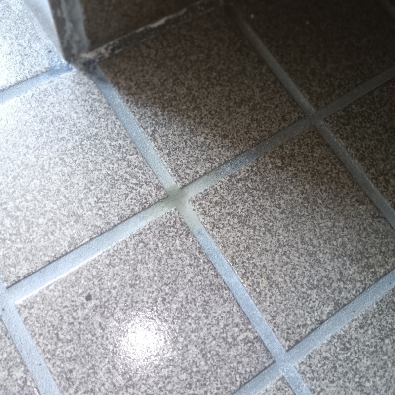 穿孔処理の穴をふさいだ様子