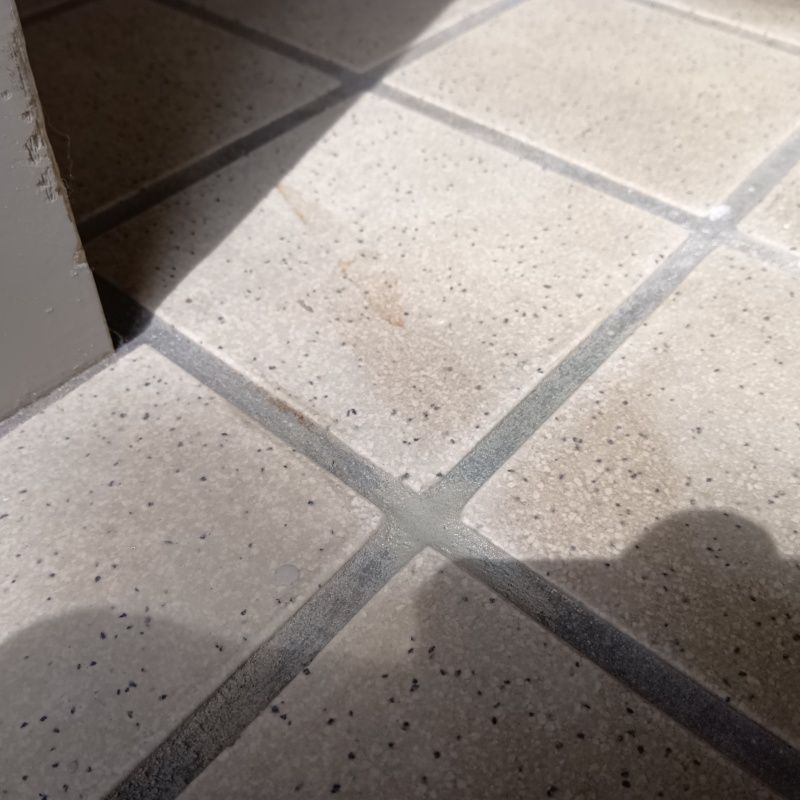 穿孔処理の穴をふさいだ様子