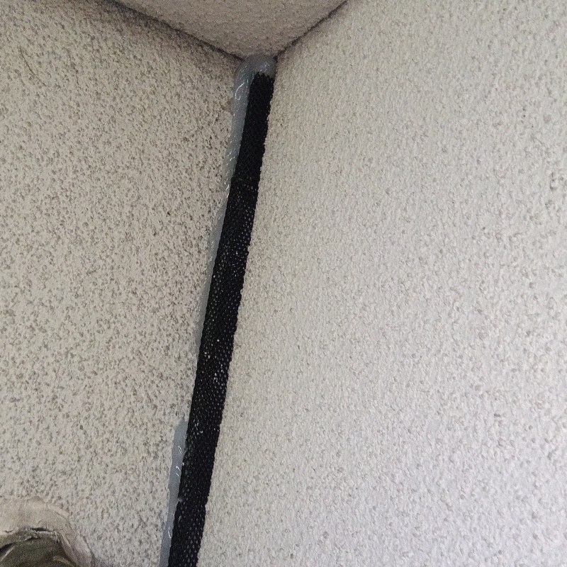 壁の接合部分のすき間を封鎖