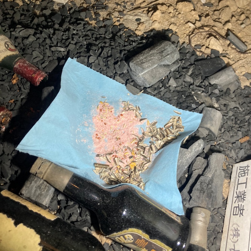 床下に殺鼠剤を設置