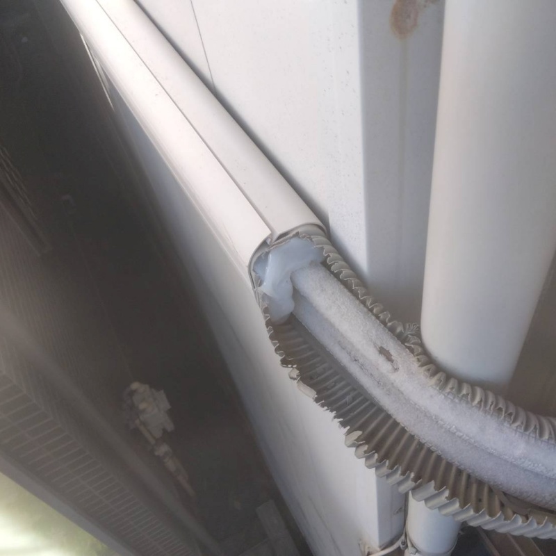 配管の導入部分のすき間を封鎖
