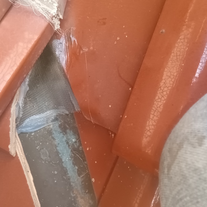 屋根の開口部を封鎖