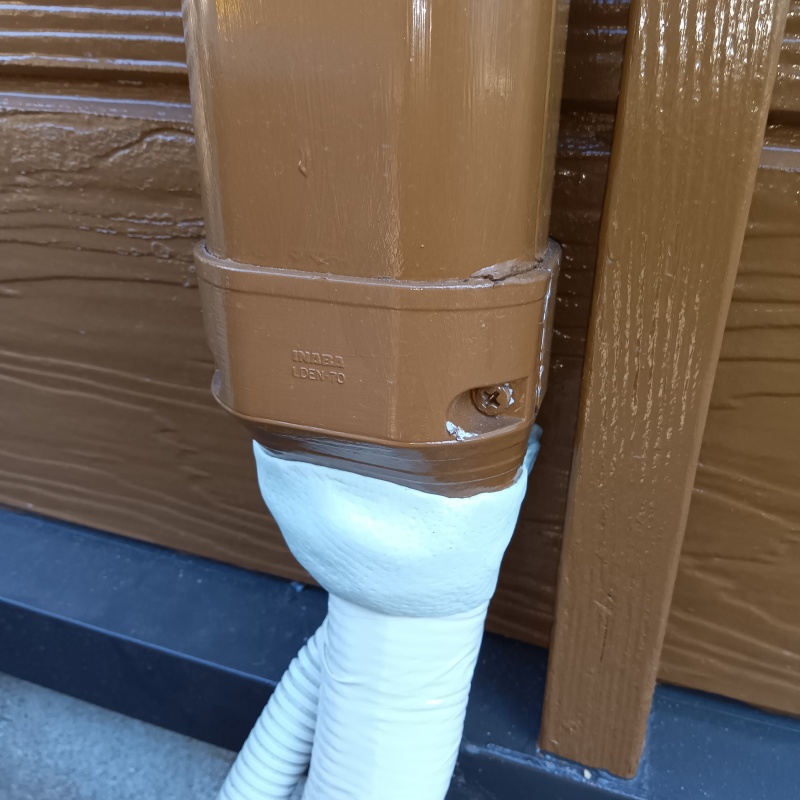 配管の導入部分のすき間を封鎖