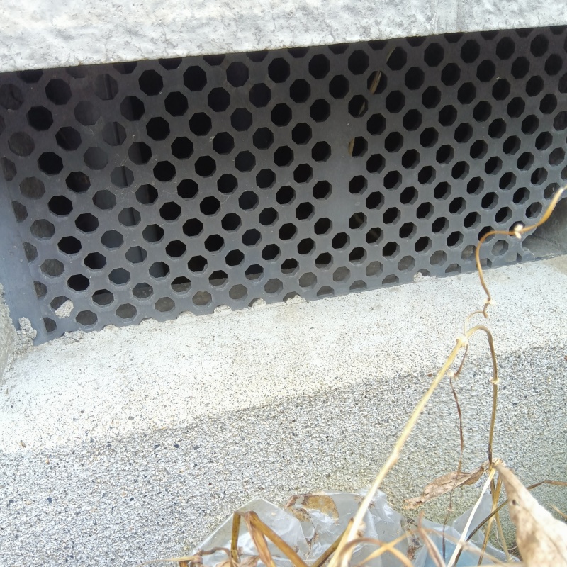 侵入口になっていた床下換気口