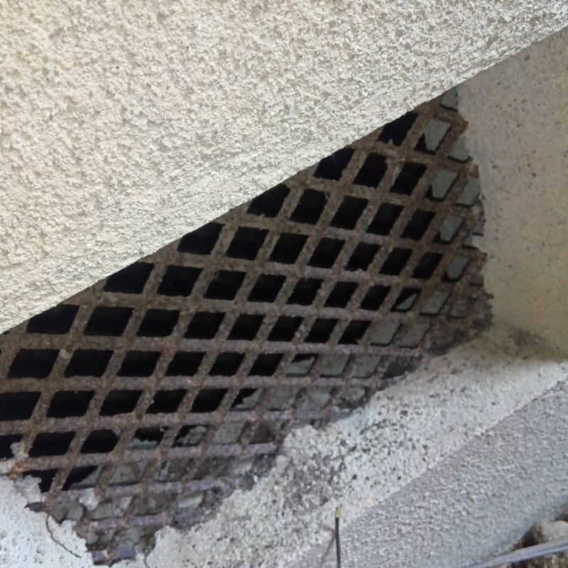 侵入口になっていた床下換気口