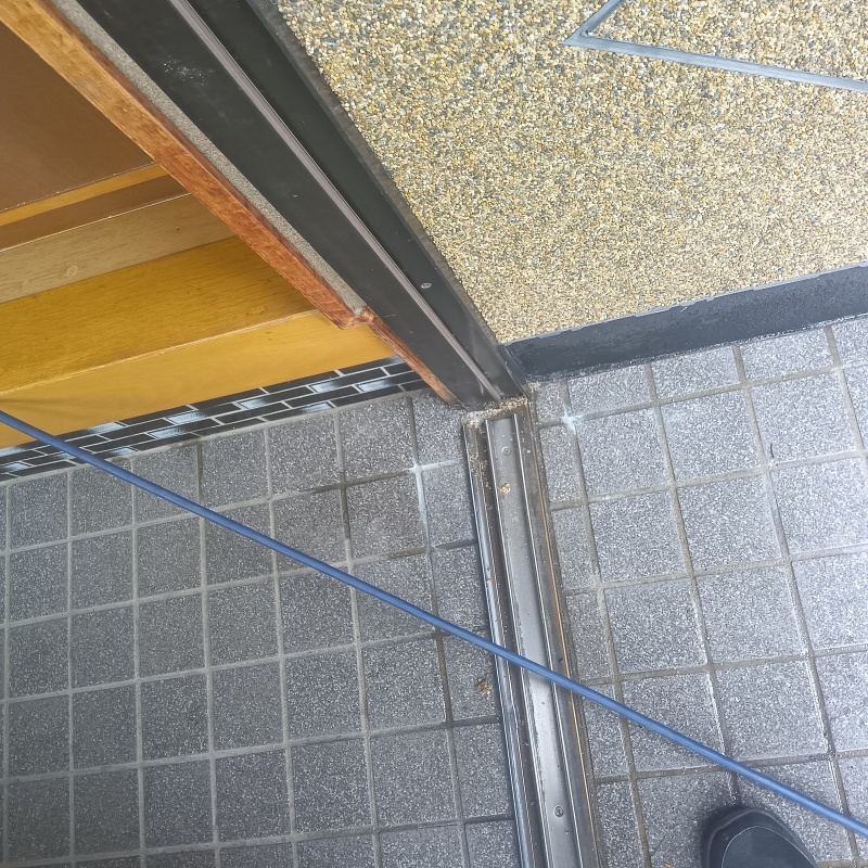 穿孔処理の穴をふさいだ様子