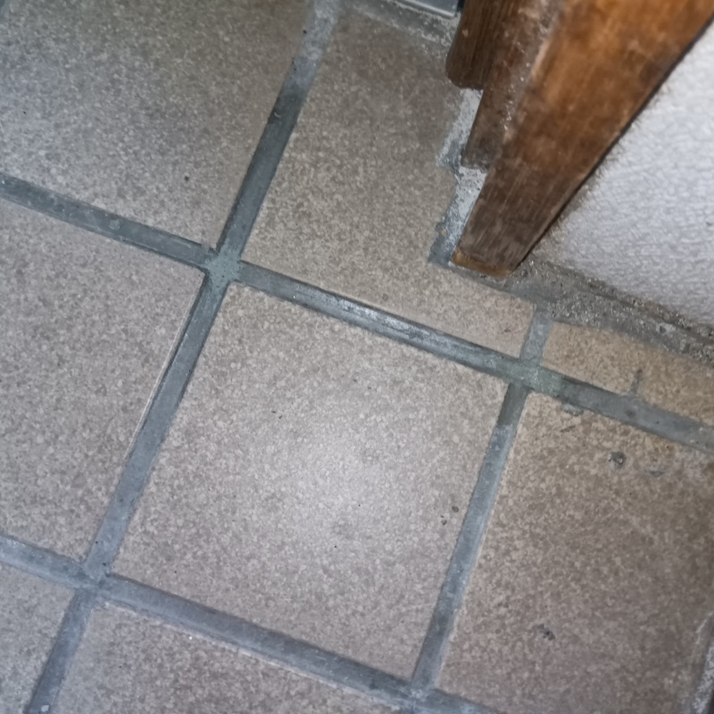 穿孔処理の穴をふさいだ様子