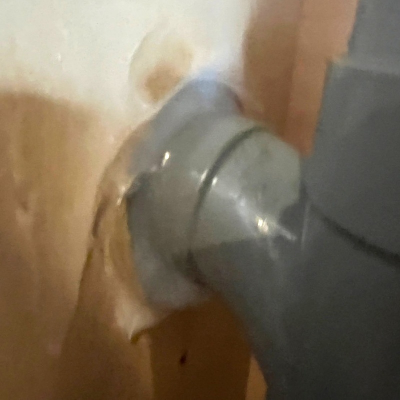 配管導入部のすき間を封鎖