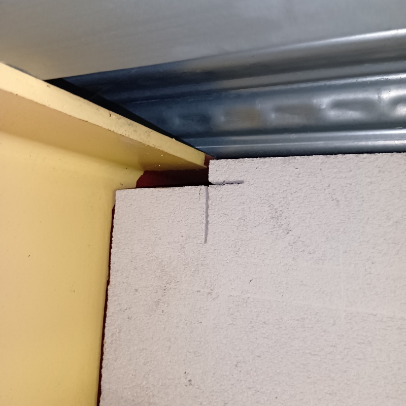 侵入口になっていたすき間