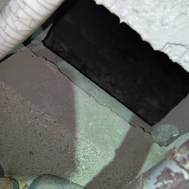 侵入口になっていた床下換気口