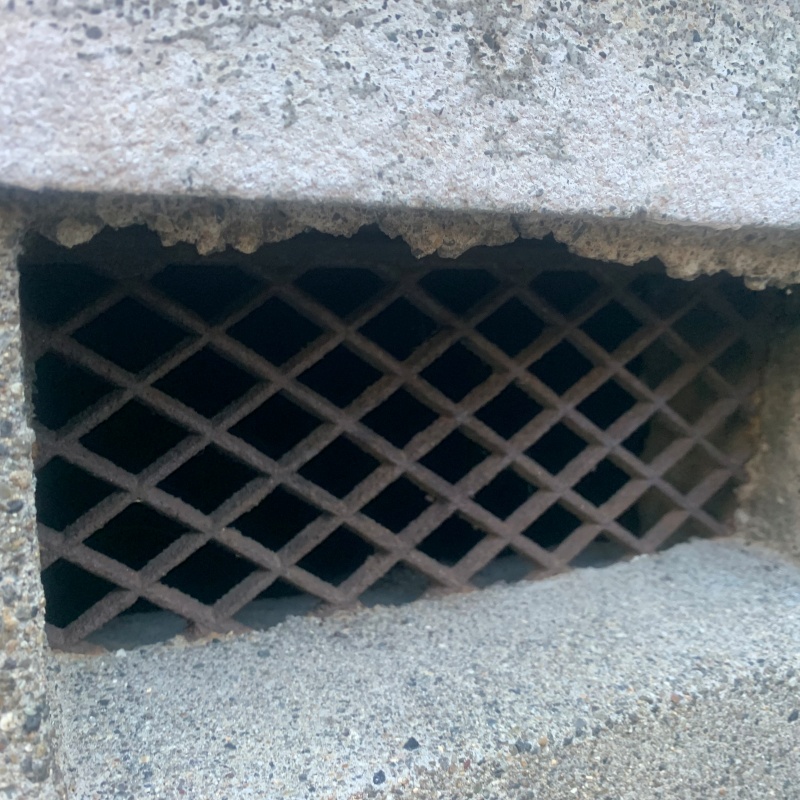 侵入口になっていた床下換気口