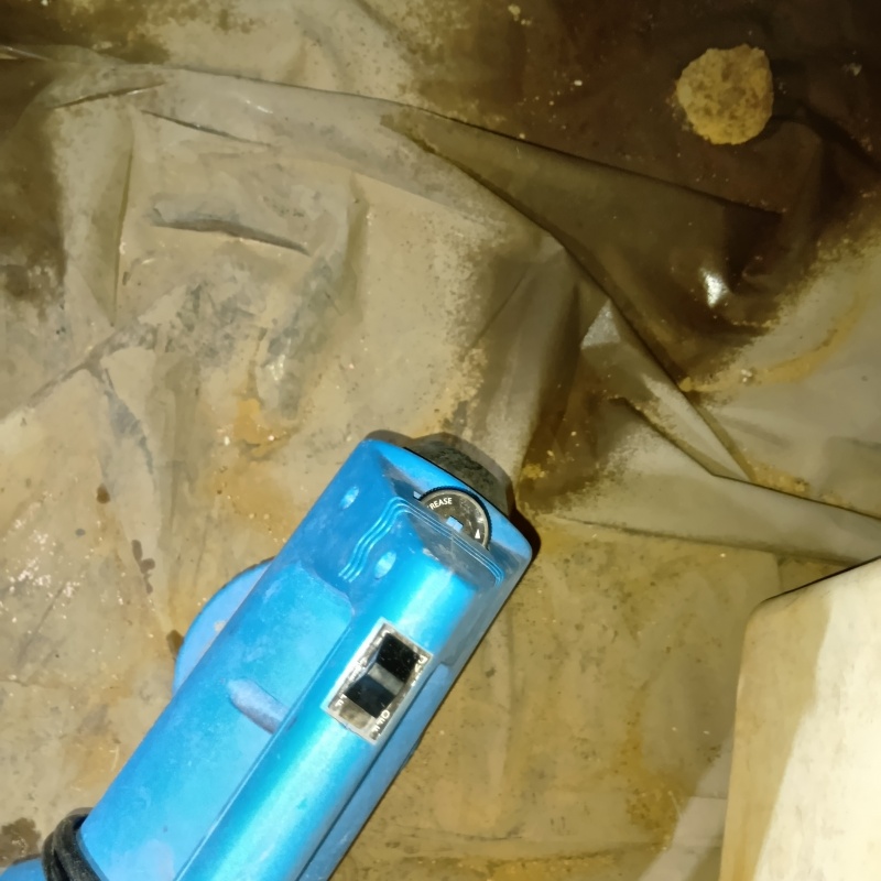 噴霧器で除菌剤を散布