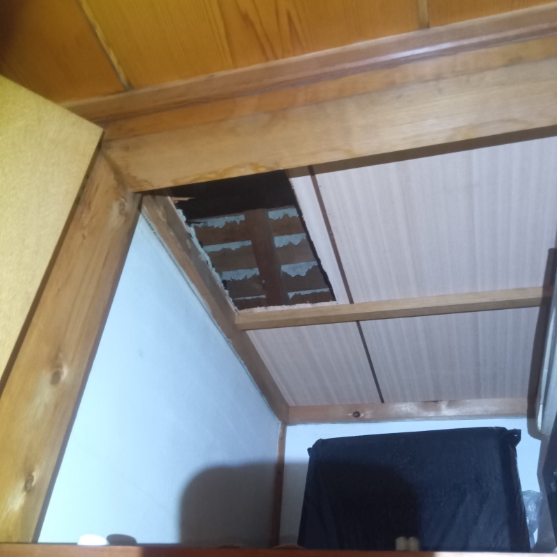 天井に点検口を作成