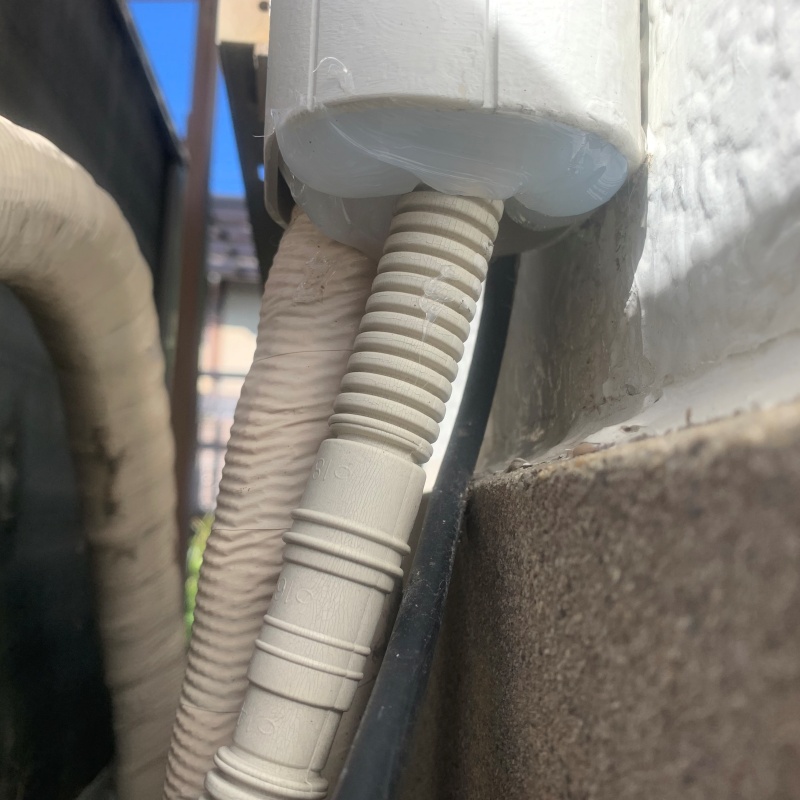 配管の導入部分のすき間を封鎖