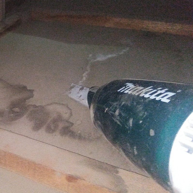 掃除機で汚れを回収