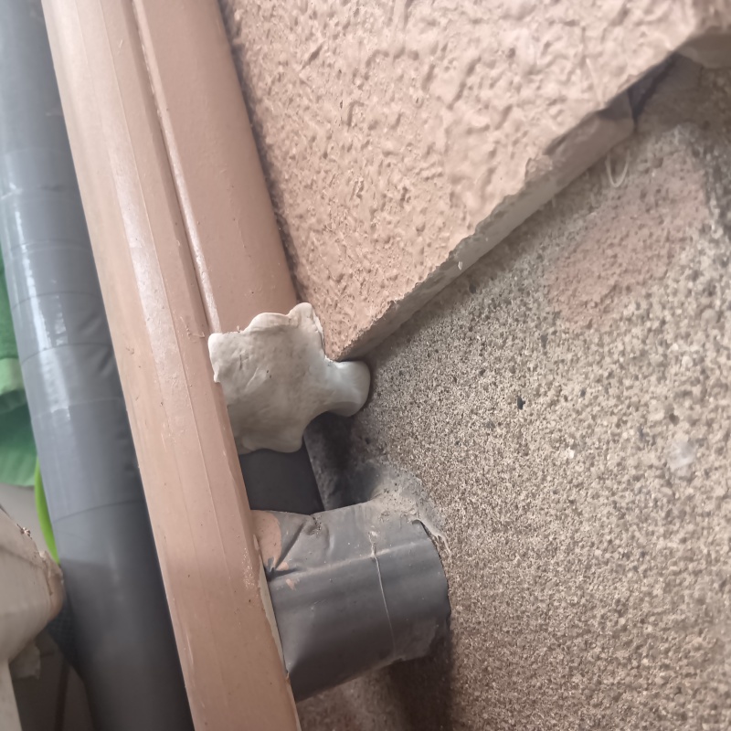 壁の接合部分のすき間を封鎖