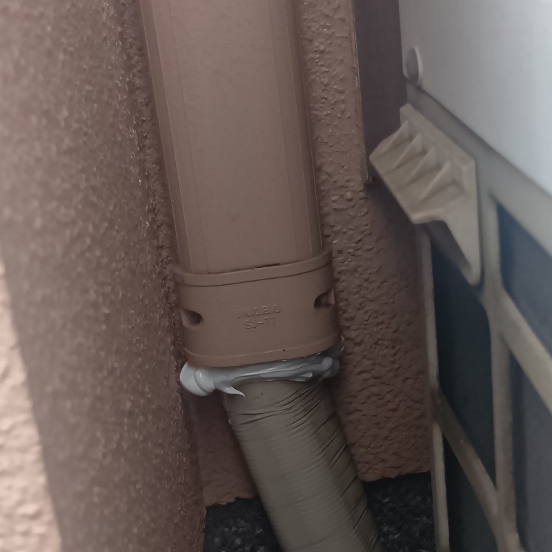 配管の導入部分のすき間を封鎖