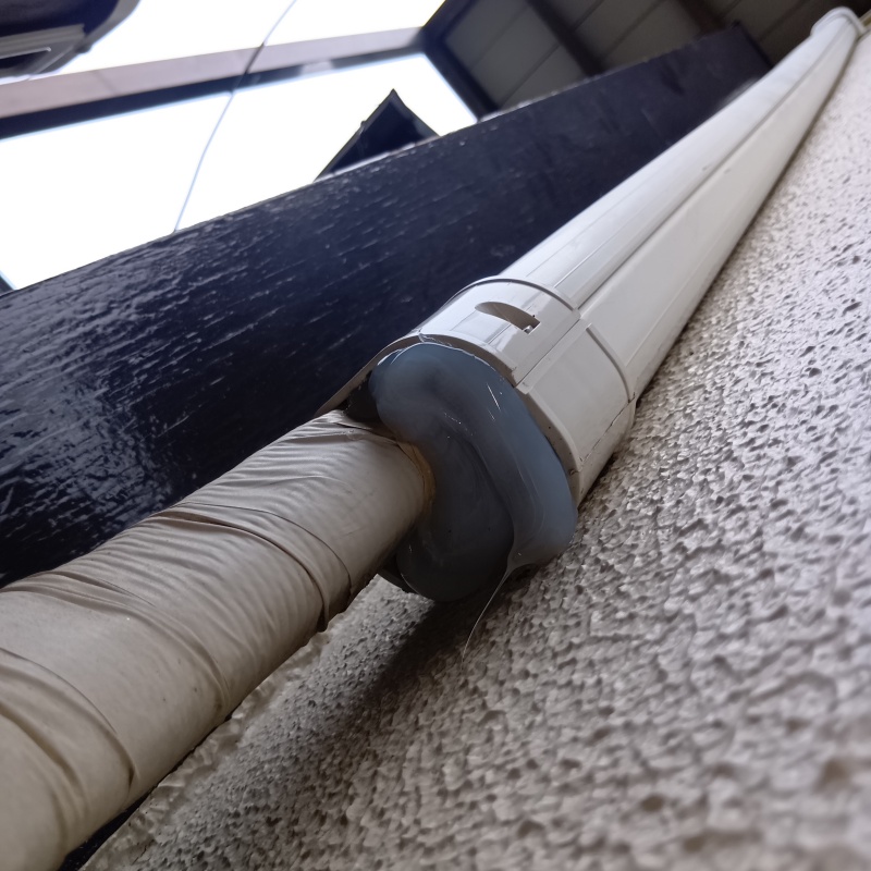配管の導入部分のすき間を封鎖
