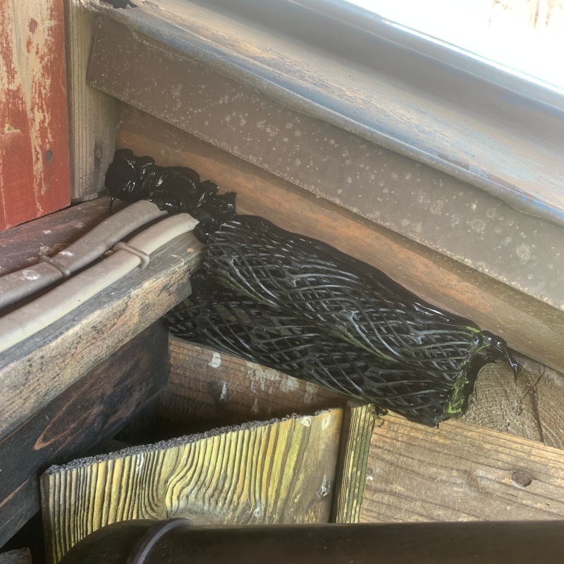 屋根の開口部を封鎖