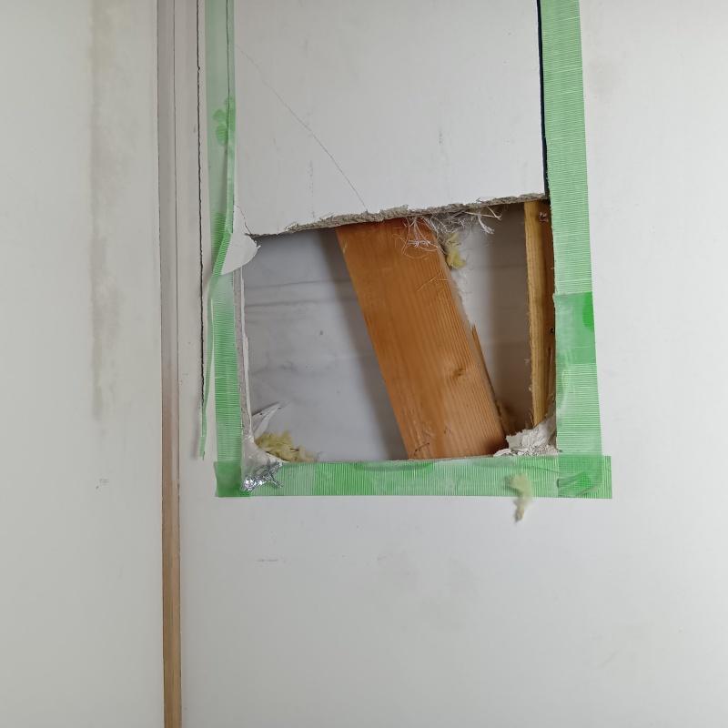 壁に作成した開口部