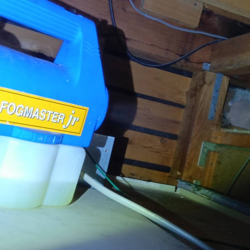除菌剤を噴射