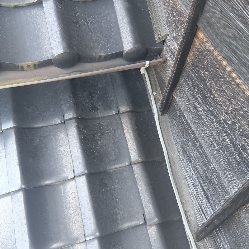 侵入経路となる屋根のすき間