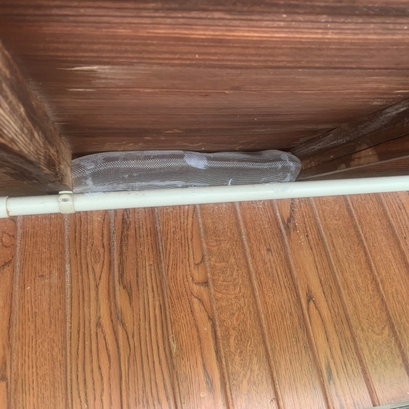 床下の開口部を封鎖