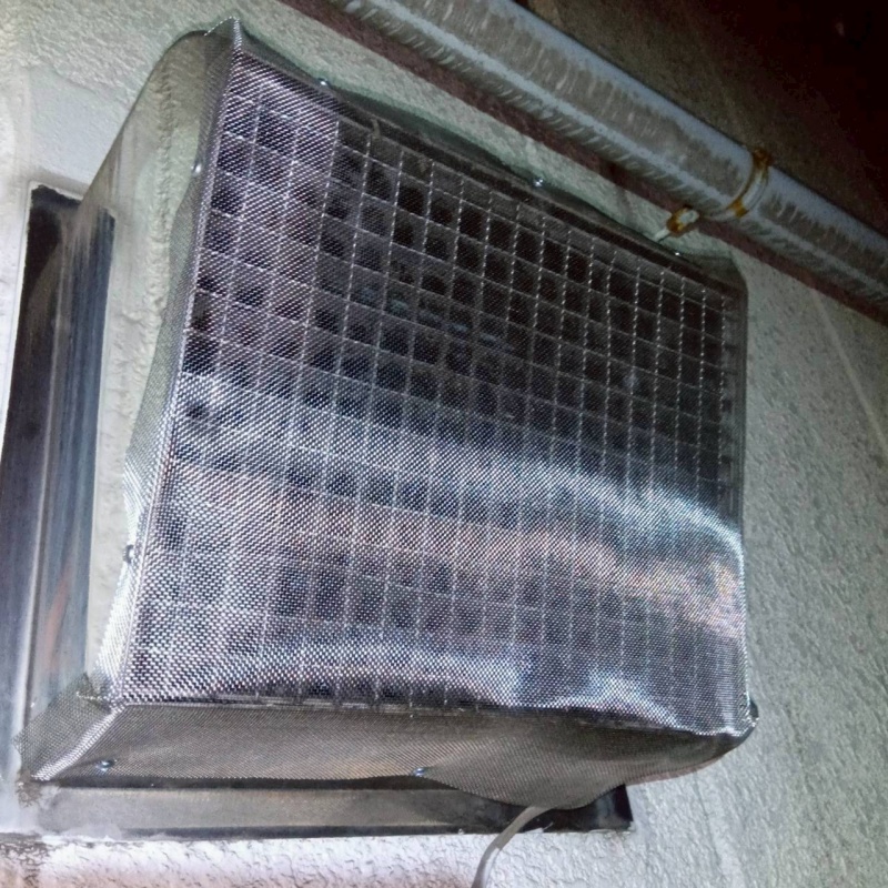 換気フード全体にネットを設置