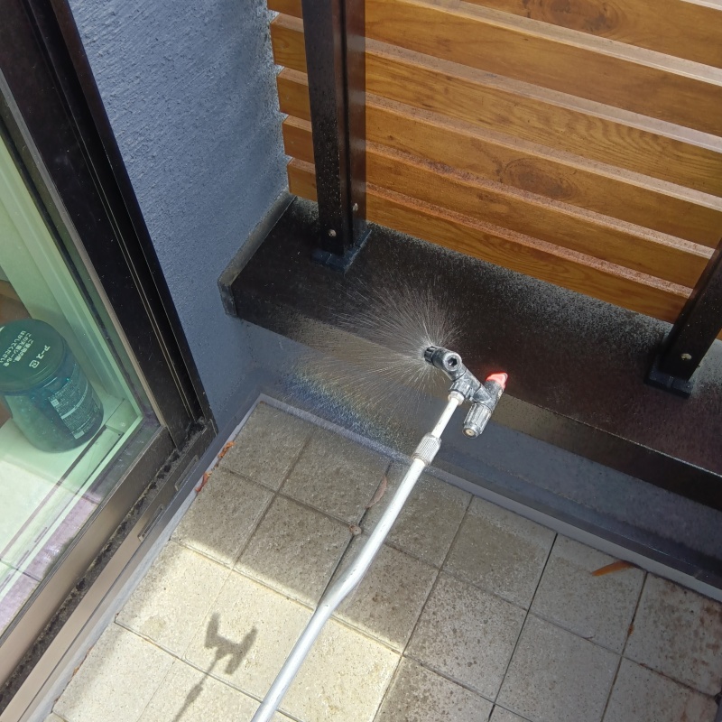 除菌・消臭剤を散布