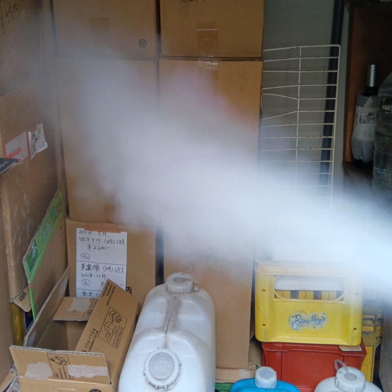 忌避剤をスプレー