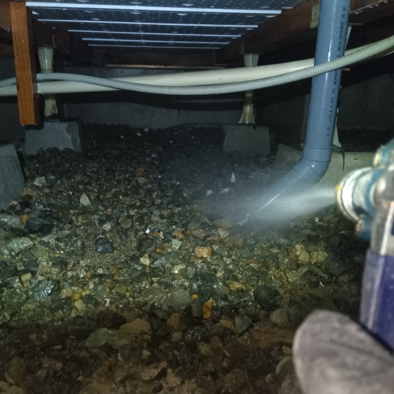 富山県射水市赤井でシロアリ駆除！浴室で羽アリが出没した木造戸建ての施工事例