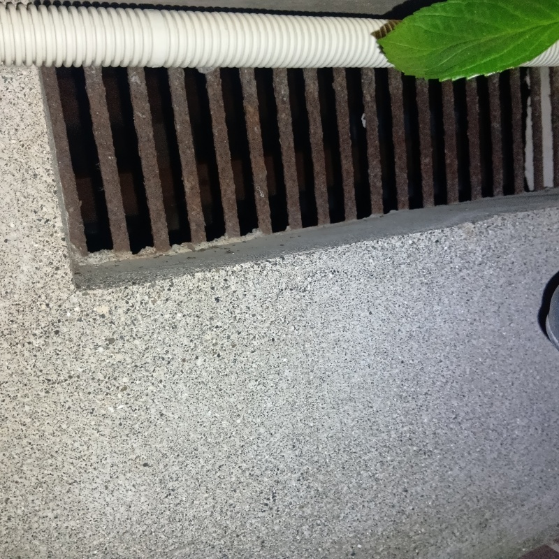 侵入口になっていた床下換気口