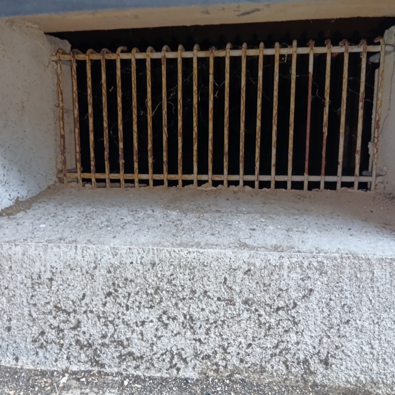 侵入口になっていた床下換気口