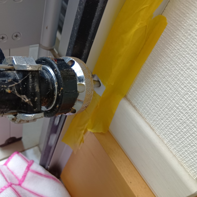 柱に防蟻剤を注入