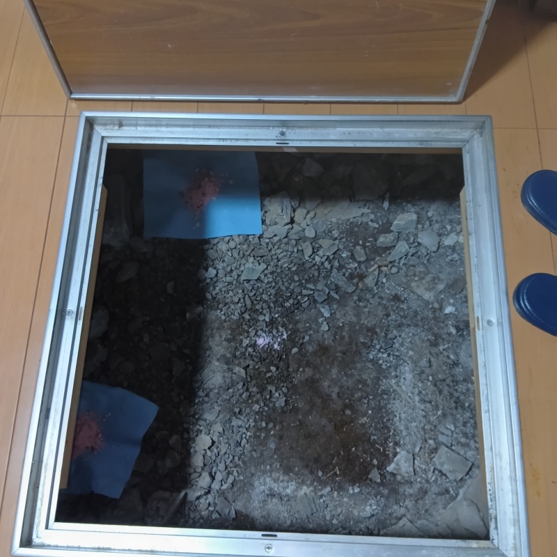 床下に殺鼠剤を設置