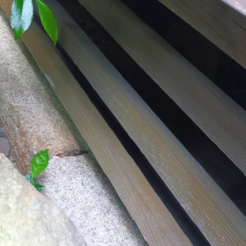 侵入口となるすき間