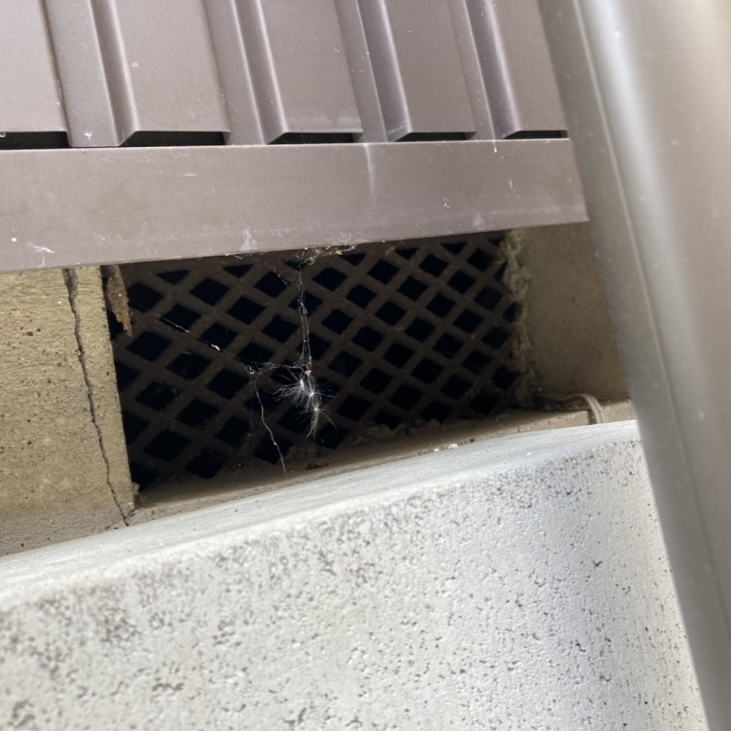 侵入口になっていた床下換気口