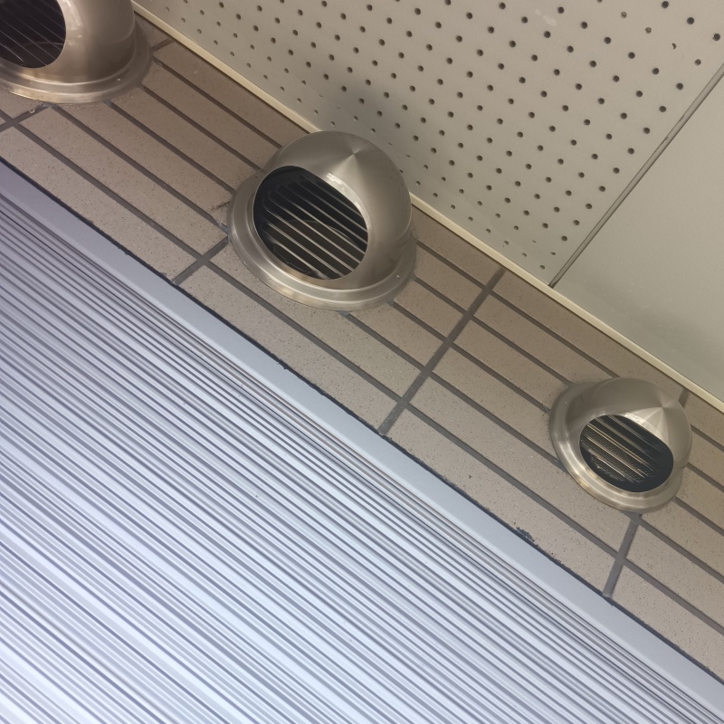 侵入口となっている外壁換気口